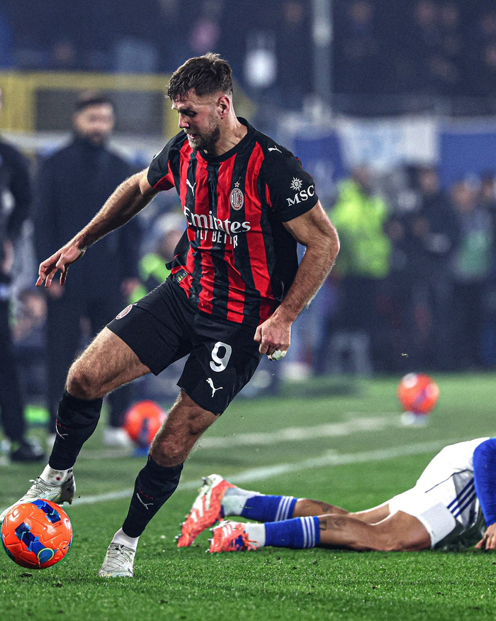 IM中国电竞-菲尔克鲁格重返球场|_新浪体育_新浪新闻