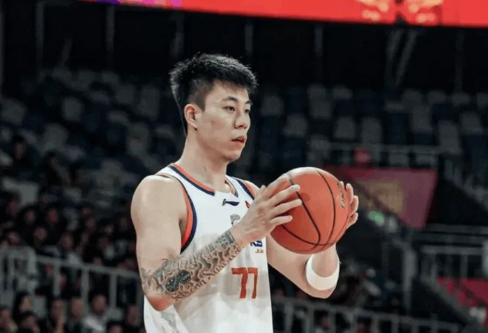 3将引领上海入正轨!张镇麟+白边统治2位置,偰李永炜巩固衔接段|哈桑·怀特塞德|球员|比赛|内线|奎因_新浪体育_新浪新闻