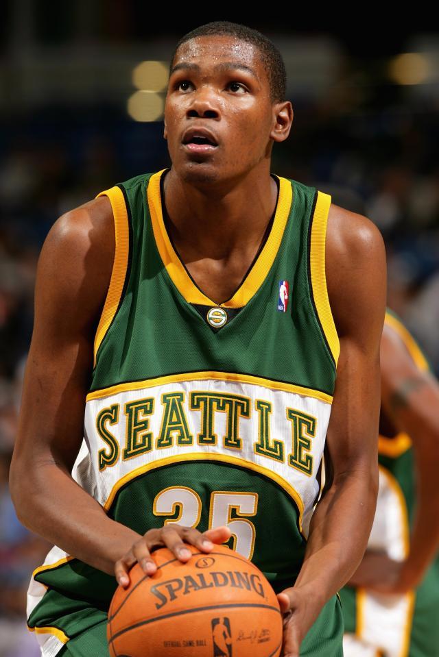 IM esports-NBA生涯首秀15周年纪念日 杜兰特再迎两项里程碑